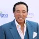 smokey-robinson-mengatakan-setelan-pemerkosaan-‘keji,-salah’-hanyalah-perampasan-uang