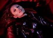 Miley Cyrus tidak memiliki apa -apa ‘lebih kehilangan’ pada single baru ‘Emosional’: Stream It Now