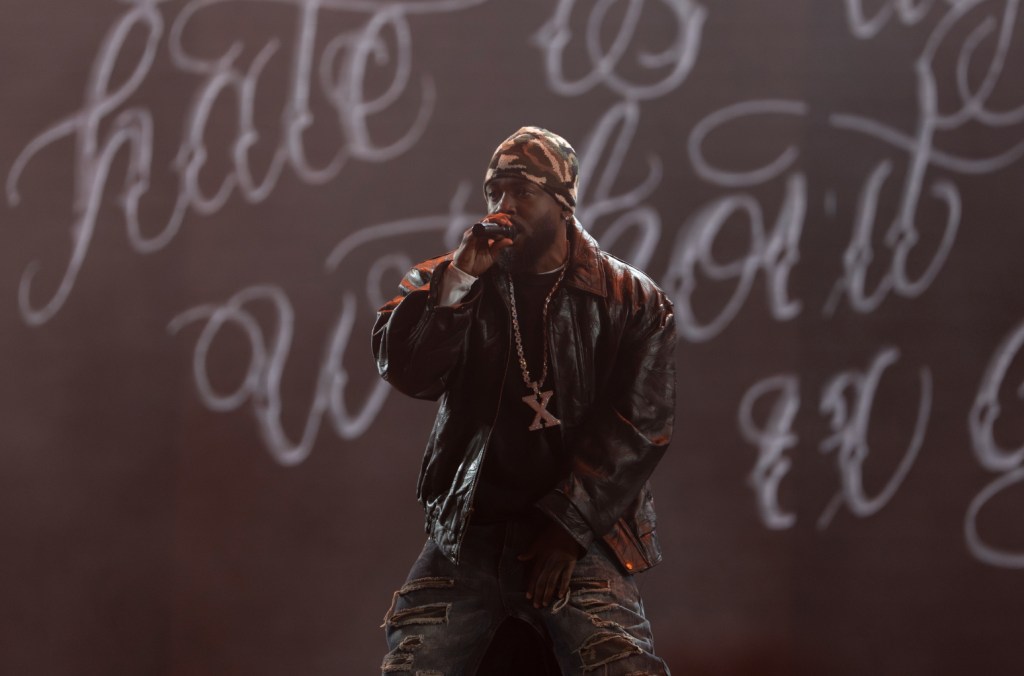 kendrick-lamar-&-sza-bring-grand-national-tour-to-new-jersey’s-metlife-stadium:-10-best moments
