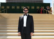 Gala emas memiliki kemewahan dan kemewahan Hollywood, tetapi Ai menjulang besar