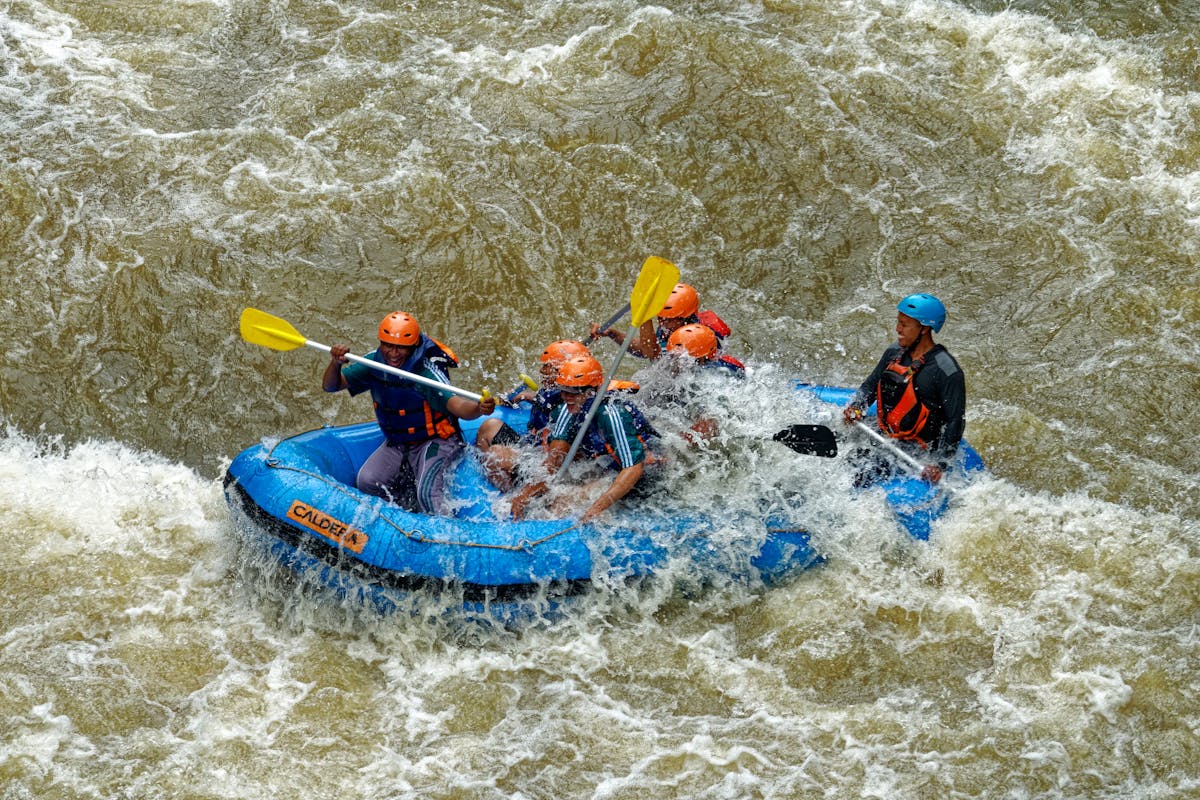 7-spot-rafting-indonesia-paling-menguji-adrenalin
