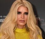 Comeback TV Jessica Simpson tentang ‘American Idol’ Sparks Reaksi Berpampingan