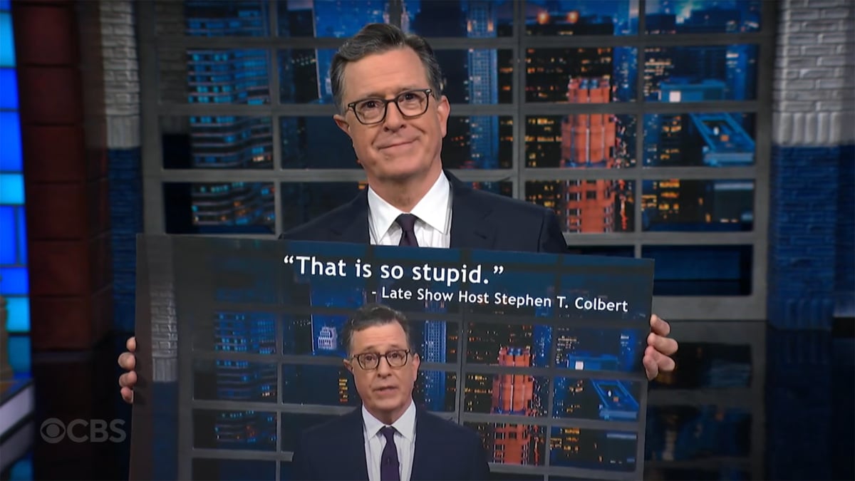 stephen-colbert-dengan-gembira-mengejek-mengalahkan-ide-kubah-emas