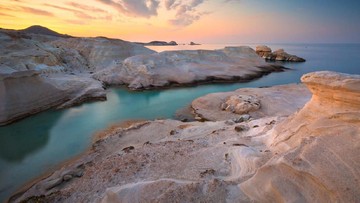 daftar-20-pantai-terbaik-di-dunia,-ada-1-dari-indonesia