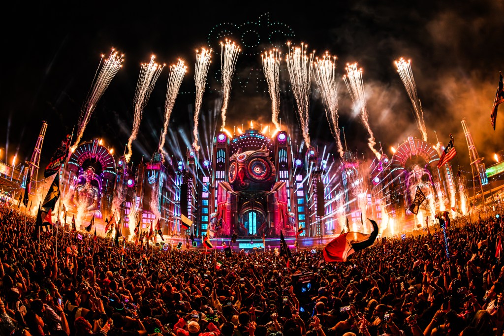 7-hal-yang-kami-pelajari-dari-berbicara-dengan-pemain-edc-las-vegas-2025