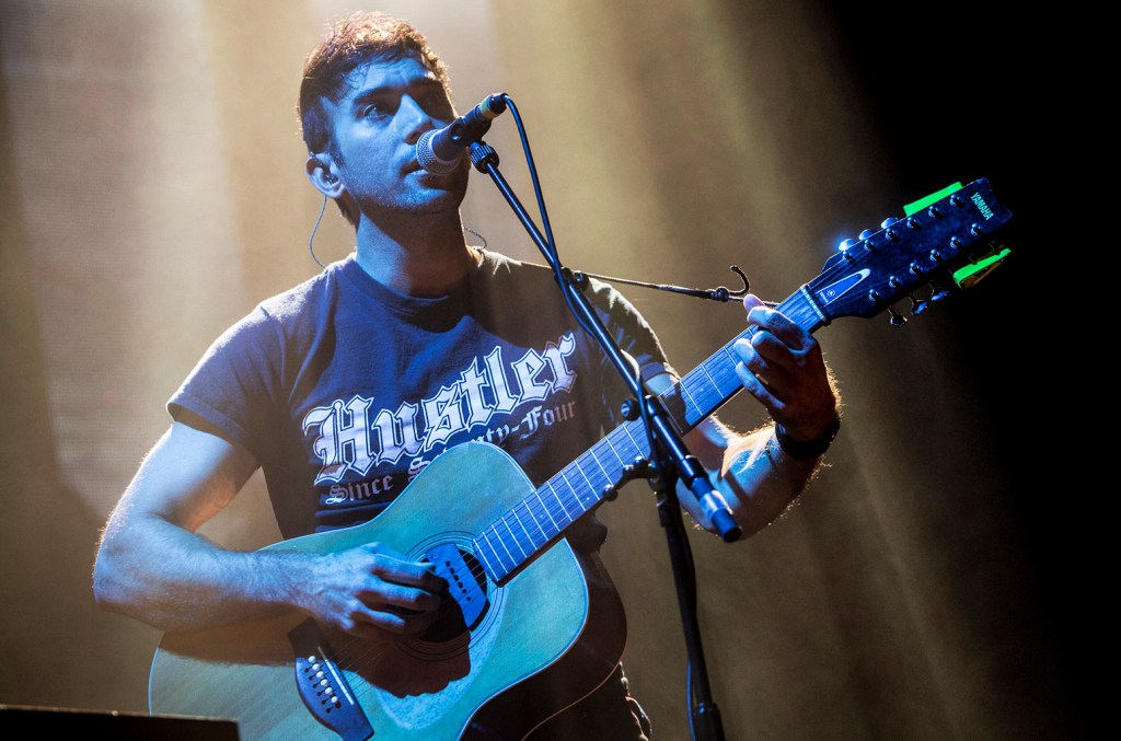sufjan-stevens-berbagi-penilaian-ulang-‘carrie-&-lowell’:-‘saya-agak-malu-dengan-album-ini’