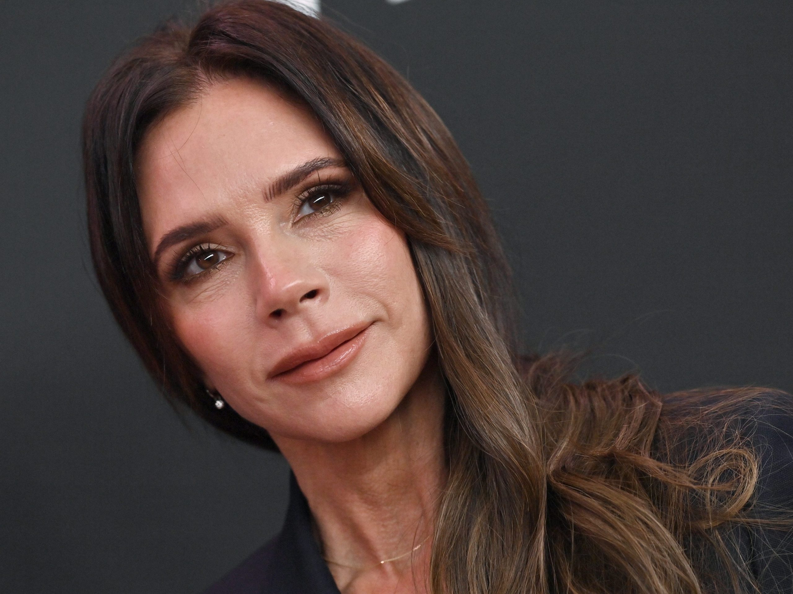 victoria-beckham-mengatakan-dia-menghentikan-merek-fesyennya-dari-bleeding-cash-melalui-2-perubahan-besar