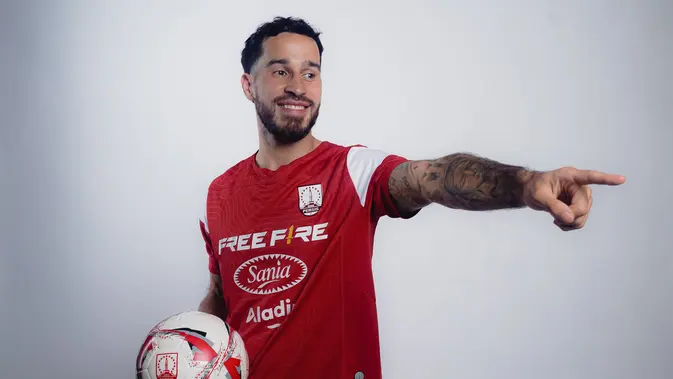 bek-keturunan-indonesia-belanda-bersyukur-bantu-persis-lolos-degradasi,-sekaligus-berpamitan?