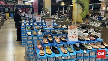 transmart-full-day-sale,-sepatu-dan-sandal-diskon-gede-hingga-70%-+-20%