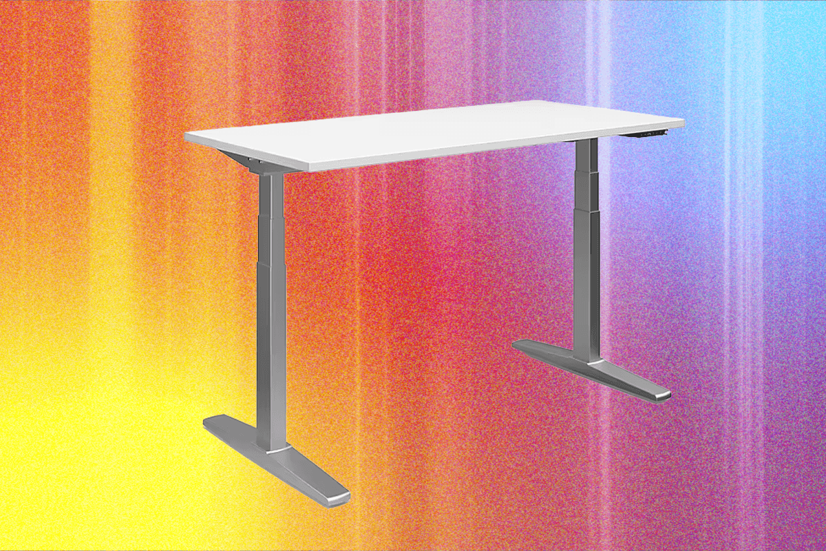 staples-union-&-scale-electric-standing-desk-review:-gerakan-mikro