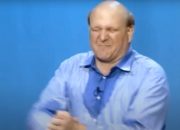 Steve Ballmer menjelaskan ‘pengembangnya yang berkeringat! Nyanyian dari awal 2000 -an