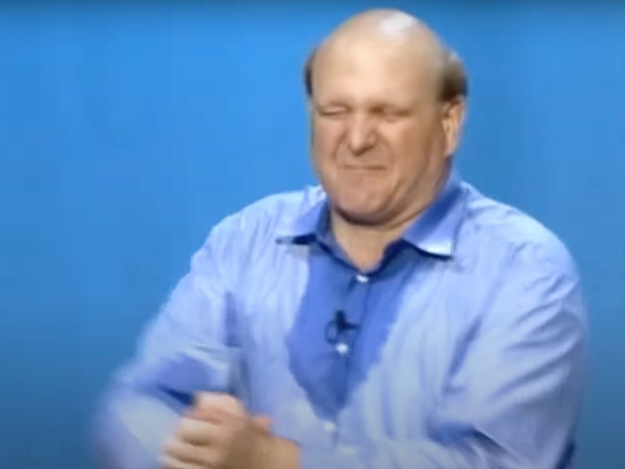 steve-ballmer-menjelaskan-‘pengembangnya-yang-berkeringat!-nyanyian-dari-awal-2000-an
