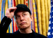 Pertarungan Elon Musk dengan Trump mengancam $ 48 miliar dalam kontrak pemerintah