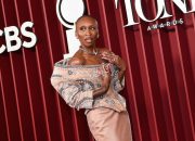2025 Tony Awards Red Carpet: lihat foto terbaik