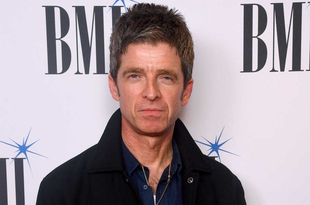 noel-gallagher-bergabung-dengan-supergroup-zak-starkey-dan-shaun-ryder-untuk-lagu-baru:-listen