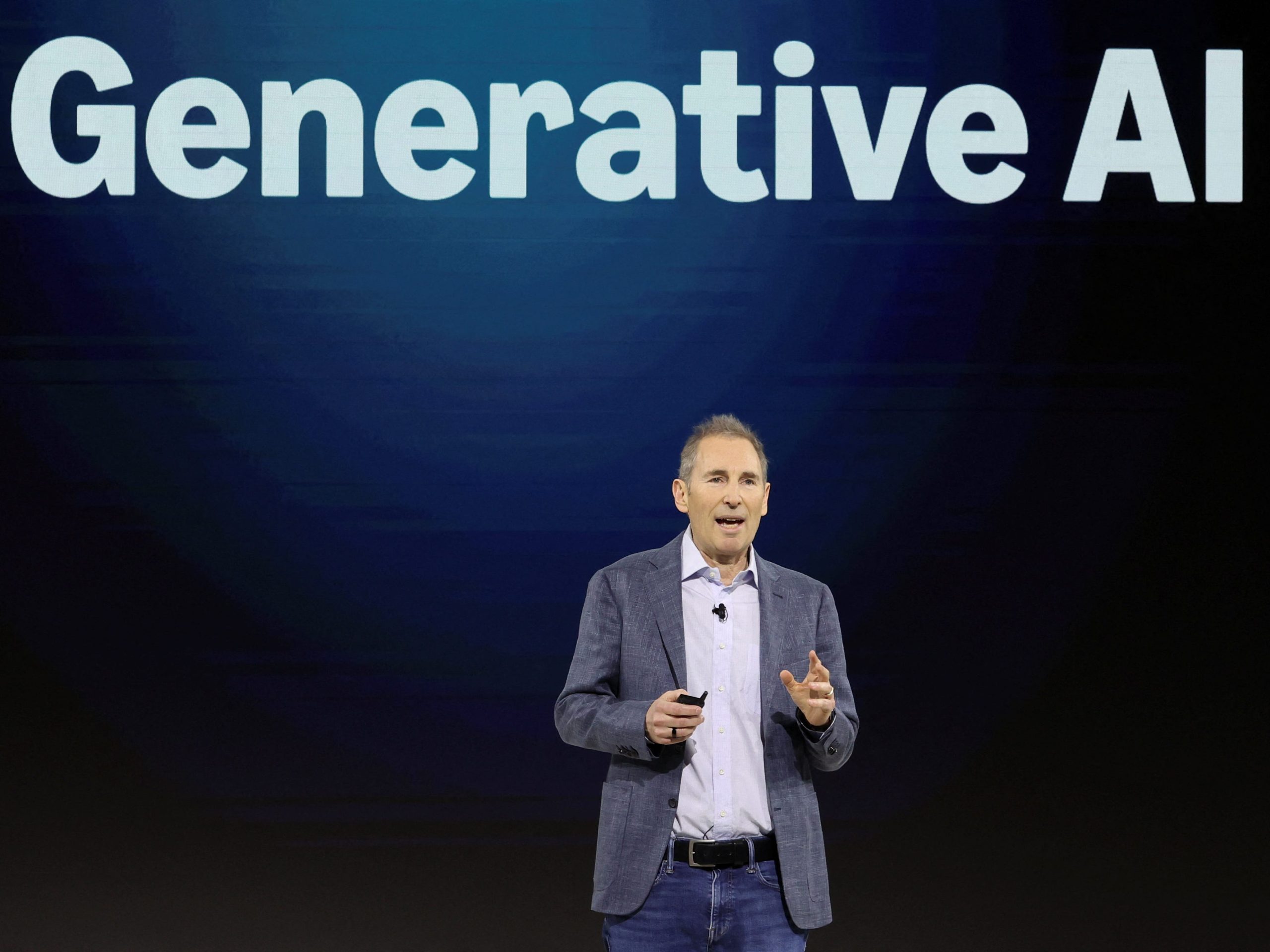 dampak-ai-sangat-besar-sehingga-menaikkan-pekerjaan-orang-orang-yang-ditugaskan-untuk-membangunnya