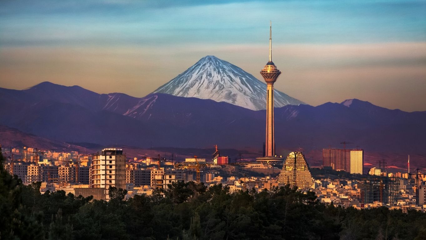 6-destinasi-wisata-di-iran-paling-aesthetic-dan-aman-dikunjungi-turis
