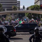 dodgers-menyangkal-masuknya-es-ke-stadion-di-tengah-meningkatnya-ketegangan-imigrasi