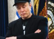 Pengacara Elon Musk mengklaim dia ‘tidak menggunakan komputer’
