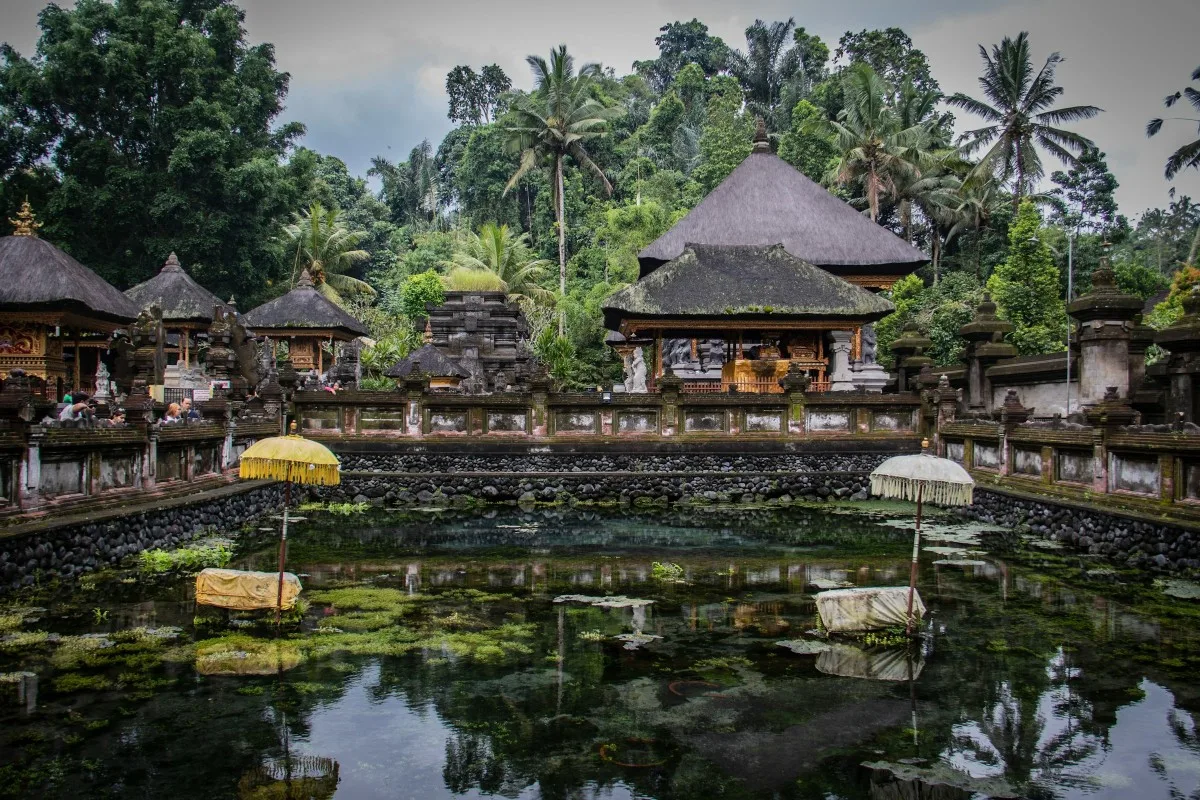 pura-tirta-empul,-spot-healing-jiwa-raga-di-bali