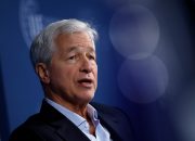 Jamie Dimon mengatakan pasar ‘puas’ tentang kemungkinan melonjaknya suku bunga AS