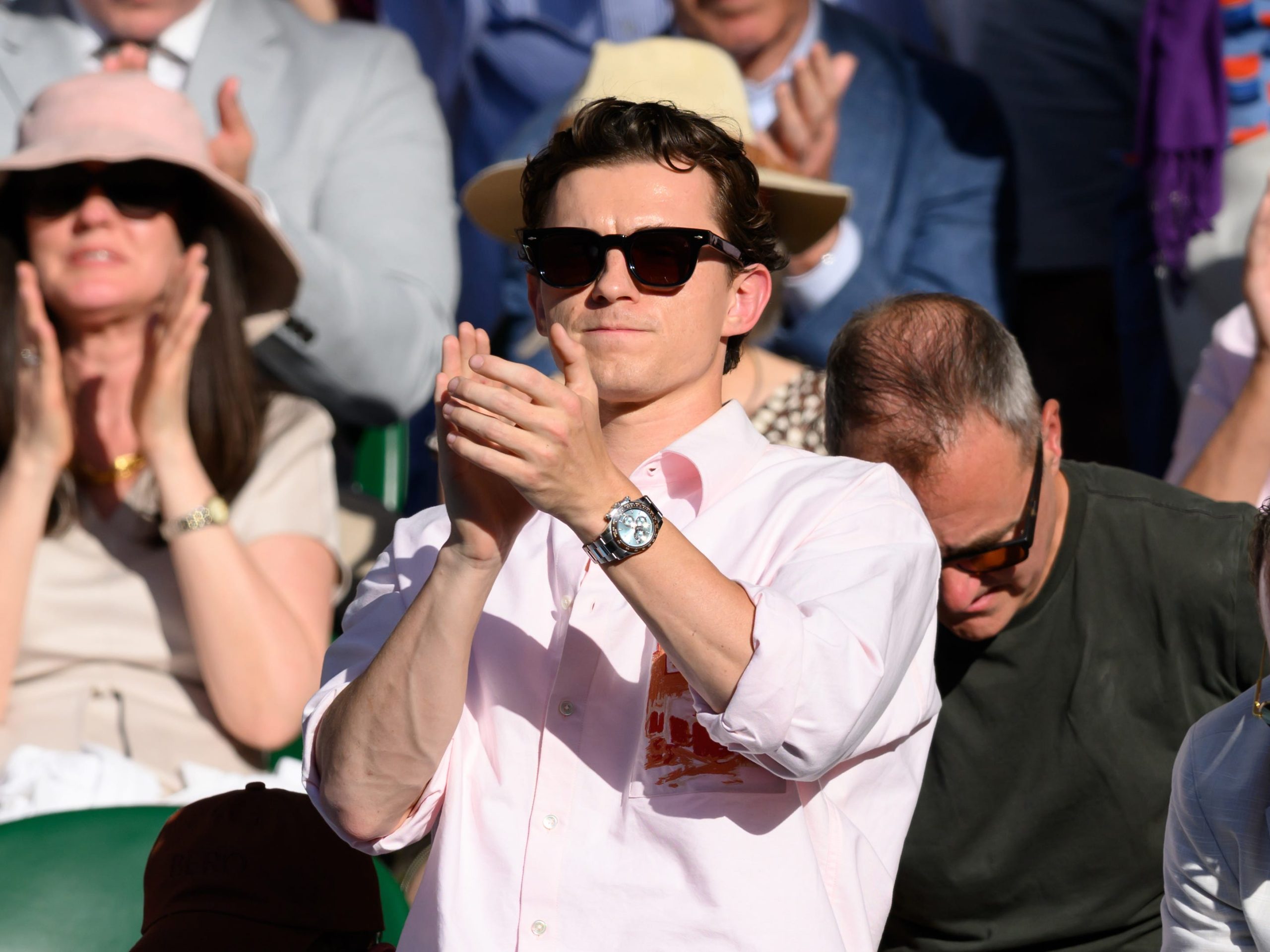 jam-tangan-kaya-di-wimbledon:-celebritas-arloji-kelas-atas-bergoyang-di-turnamen-tenis-tahun-ini