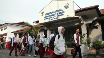 sekolah-rakyat-dibuka,-siswa-dan-orang-tua-senang-tidak-dibebani-biaya