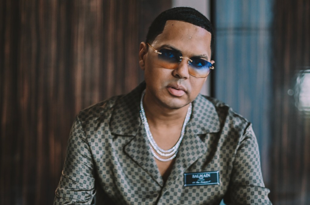 taruhan-pada-musik-dominika:-media-mogul-alofoke-dan-sony-strike-strategic-partnership