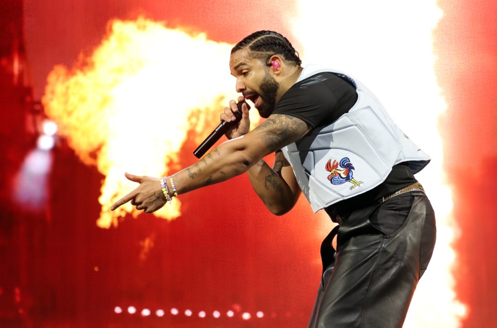 setlist-festival-nirkabel-drake-2025:-setiap-lagu-dari-malam-tema-global-3-nya