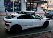 Jangan percaya hype seputar robotaxis, analis HSBC mengatakan