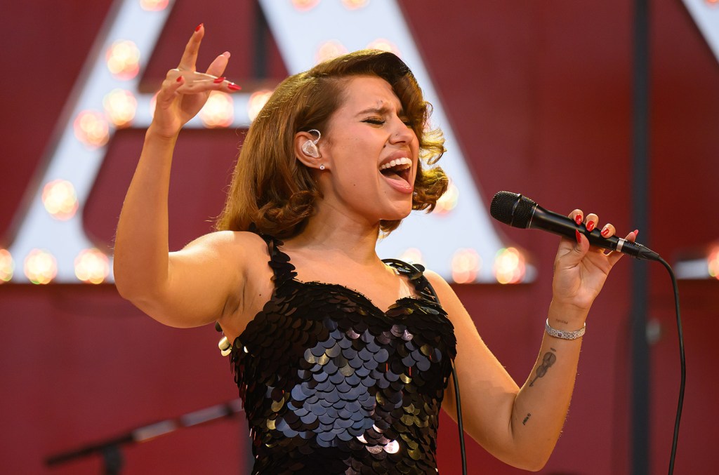 raye-untuk-menerima-kampanye-royalti-penulis-lagu-ivors-academy
