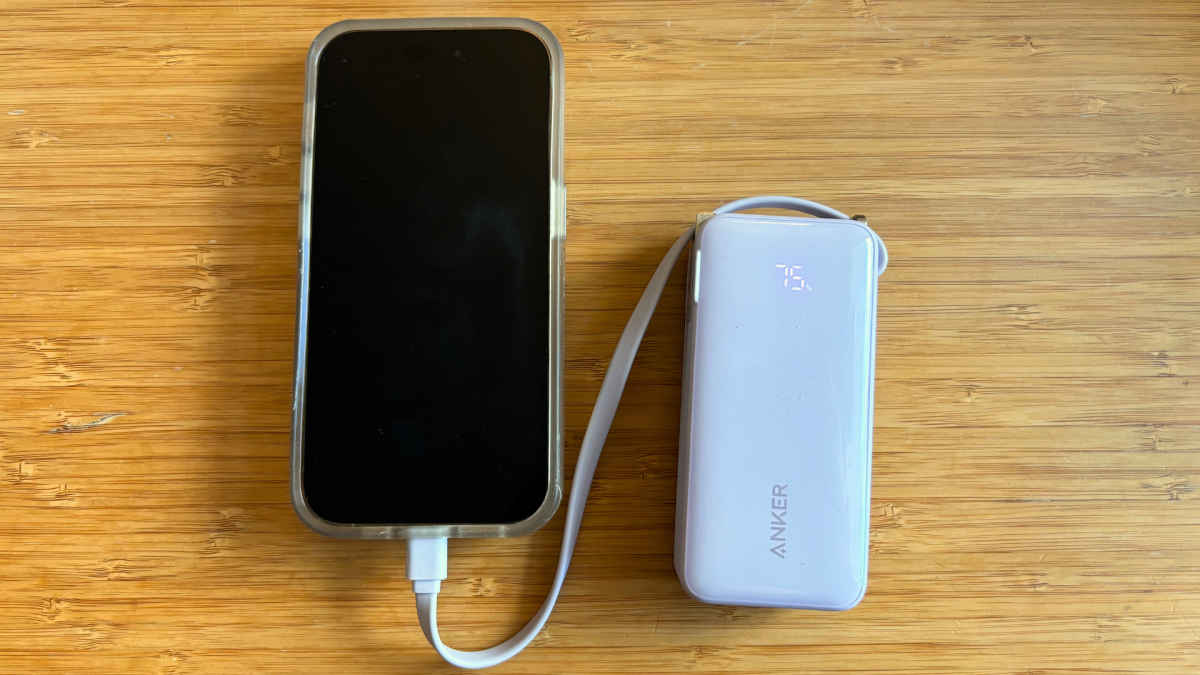 teman-perjalanan-favorit-saya-adalah-anker-nano-3-in-1-power-bank