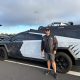 penggemar-tesla-ingin-di-klub-eksklusif-terbaru:-robotaxi-access