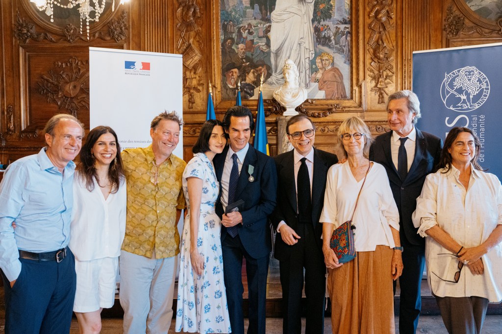 nick-cave-merasa-terhormat-dengan-penghargaan-prancis-yang-bergengsi