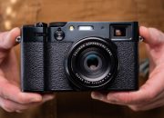 Fujifilm menaikkan harga kamera hingga $ 800