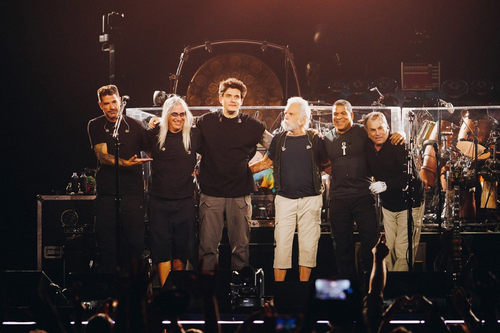 perayaan-golden-gate-golden-dari-60-years-of-the-grateful-dead:-every-lagu-dari-night-1