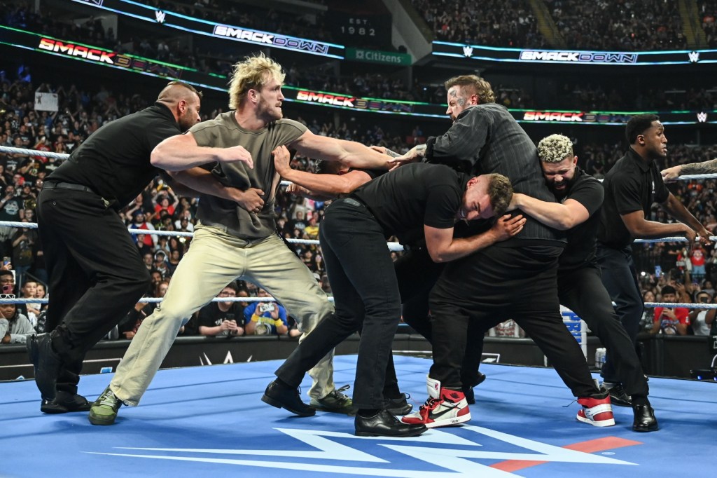 jelly-roll-membawa-grit-&-heart-to-in-ring-debut-di-wwe-summerslam-2025