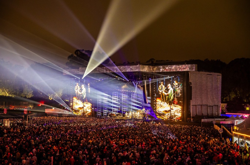 7-momen-terbaik-dari-kickoff-dead-&-company-merayakan-60-tahun-grateful-dead-di-sf