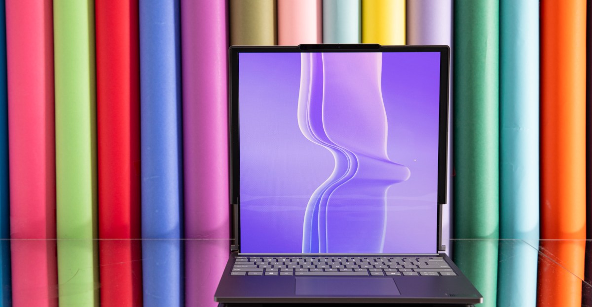 laptop-rollable-lenovo-adalah-komputer-paling-keren-yang-pernah-saya-gunakan-sepanjang-tahun