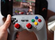 8bitdo’s Pro 3 adalah pengontrol super disesuaikan yang terlalu terbatas pada sakelar 2