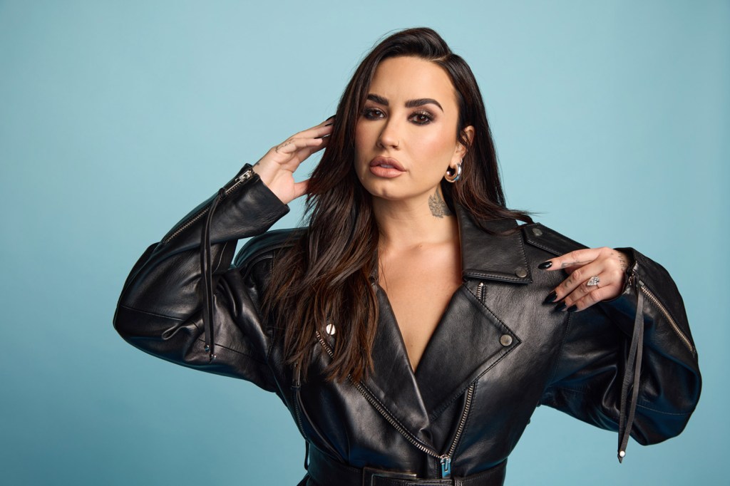 gerakan-dance:-demi-lovato-kembali-ke-tangga-lagu-tari-dengan-single-baru-‘fast’