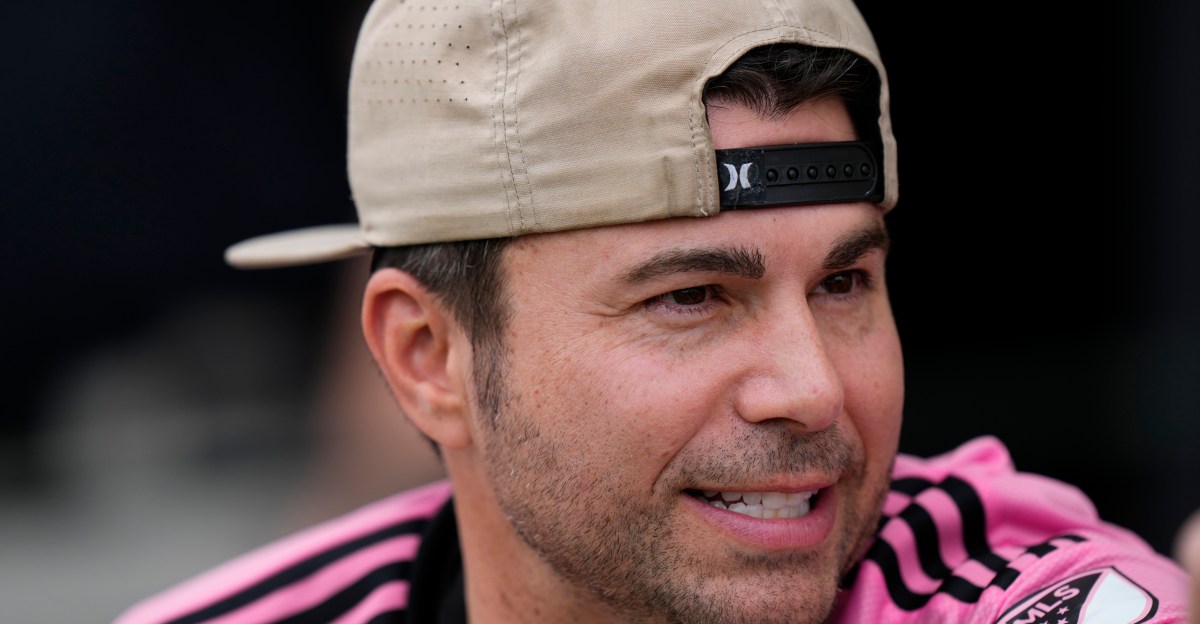 youtuber-mark-rober-mendapatkan-seri-netflix