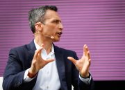 Mengapa Kepala ESPN Jimmy Pitaro menahan streaming & mdash; Sampai sekarang