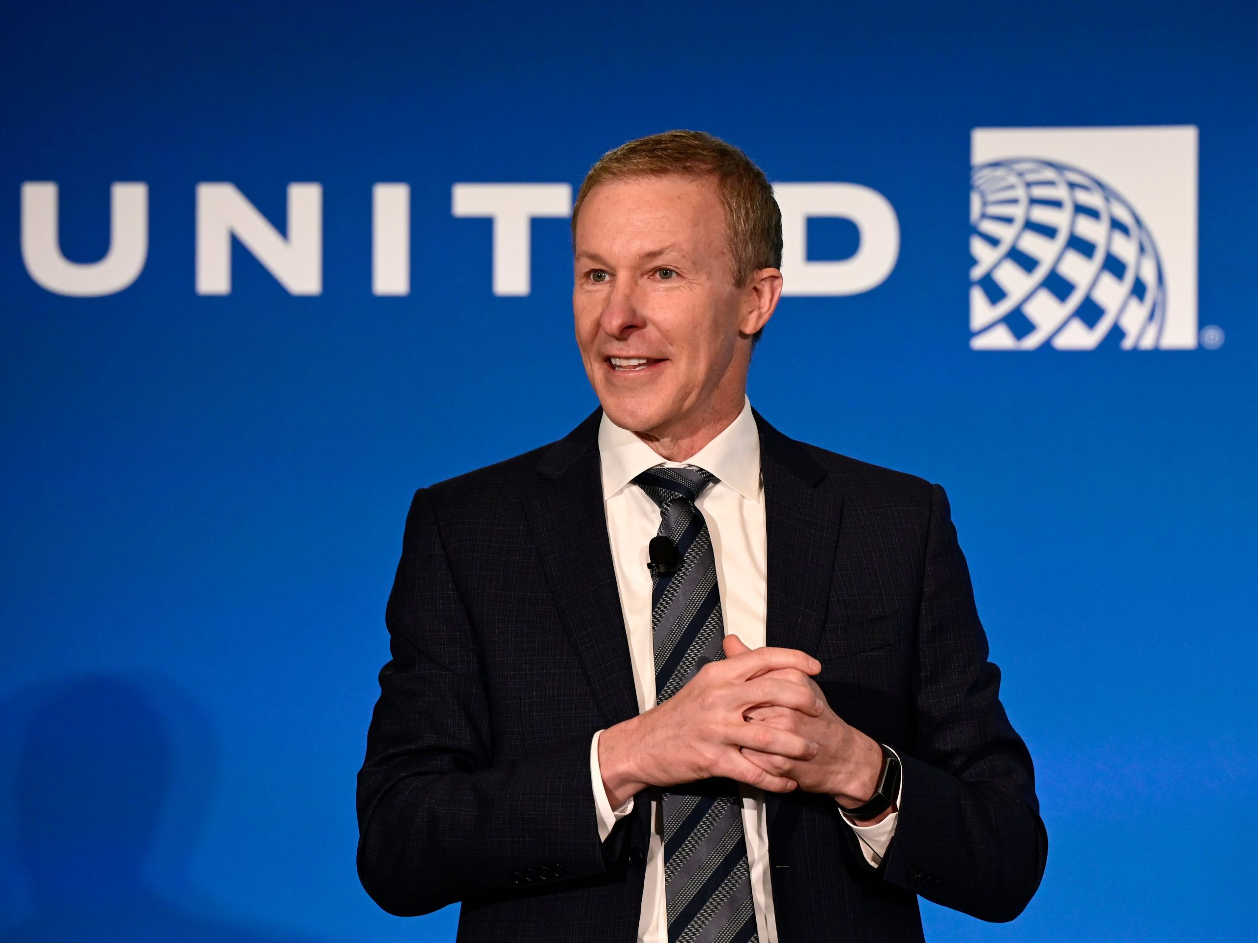 ceo-united-mengatakan-permintaan-perjalanan-telah-meraung-kembali-seperti-‘sakelar-lampu-menyala’