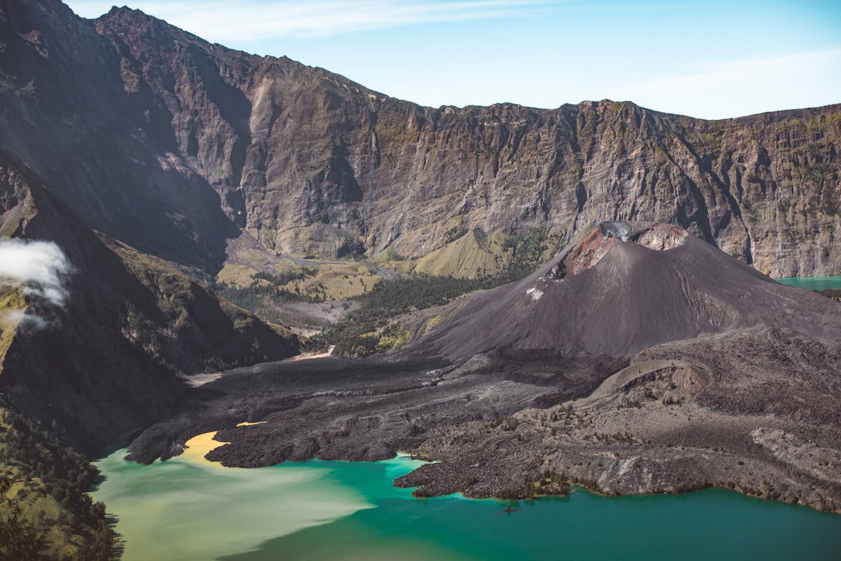 menengok-cantiknya-danau-segara-anak-di-gunung-rinjani