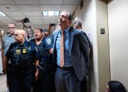 Ini adalah 15 pejabat New York ICE dan NYPD yang ditangkap di Manhattan