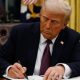 trump-mengumumkan-visa-pekerja-terampil-sekarang-akan-menelan-biaya-$-100.000