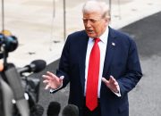 Perintah Eksekutif Trump akan menyerahkan Tiktok kepada investor AS