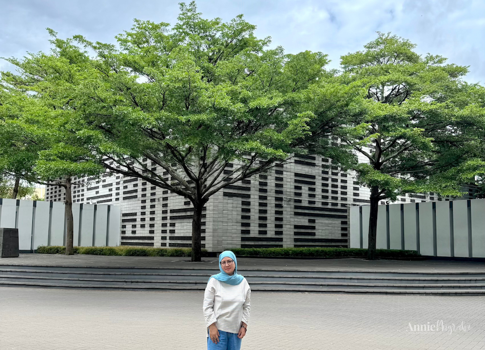 masjid-al-irsyad-satya-kota-baru-parahyangan-bandung,-indah-dengan-sejuta-makna