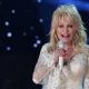 dolly-parton-tunda-konser-residensi-karena-gangguan-kesehatan
